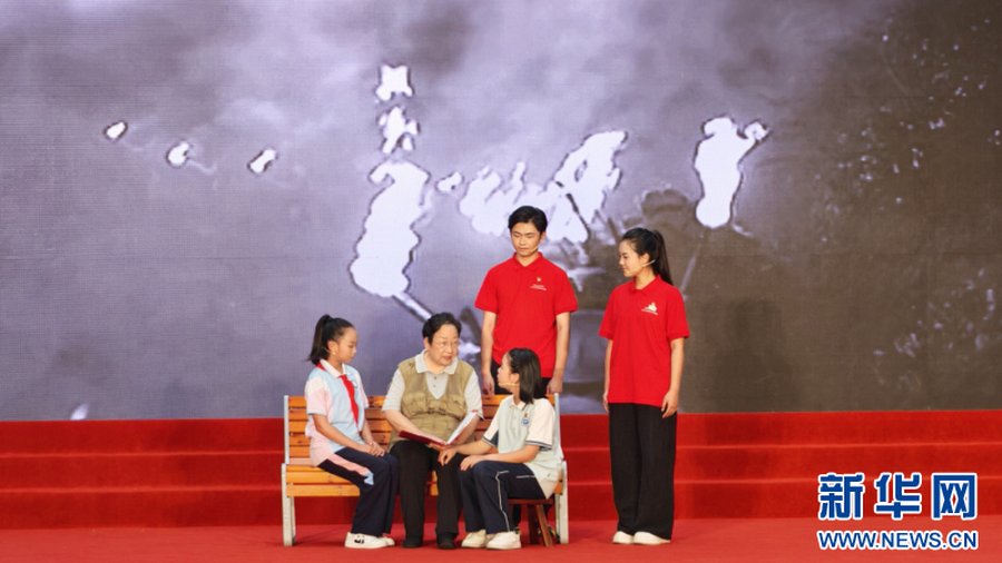 如何跨越时空走进当代青少年内心